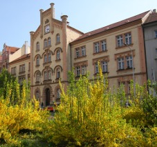 Budova OU Vyšehrad