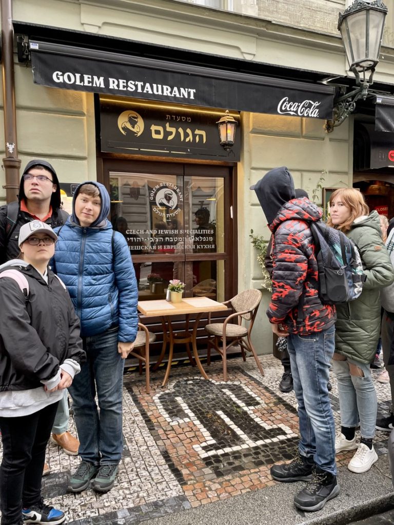 Hledání_Golema
